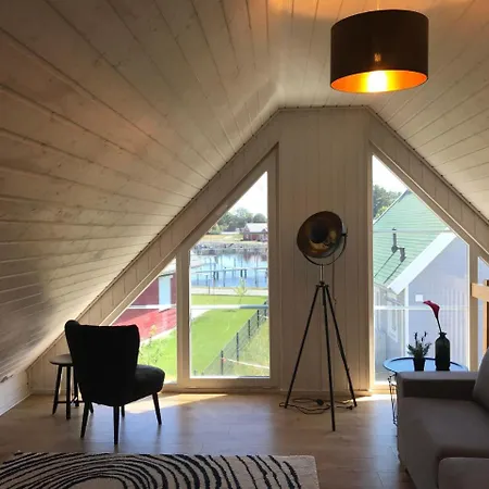 Сasa de vacaciones Skandinavisches-ferienhaus-2-reihe-zum-wasser-fuer-6-personen Zerpenschleuse