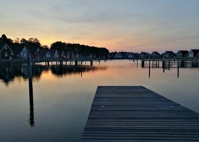 Skandinavisches-ferienhaus-2-reihe-zum-wasser-fuer-6-personen Tatil Evi